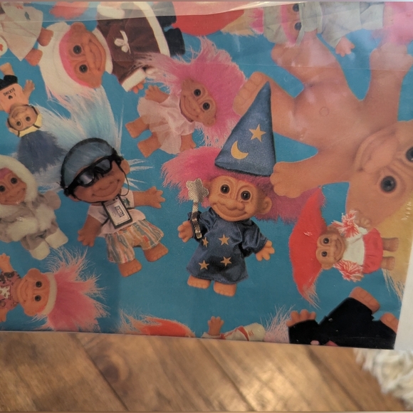 Vintage Troll Dolls Hallmark Wrapping Paper NWT 2 packs - Picture 8 of 10